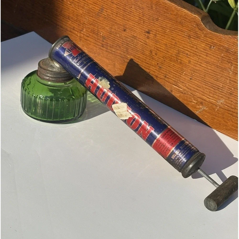 Vtg 1950s HUDSON Hand Pump Bug Insect Garden Sprayer with Green Glass Bottle